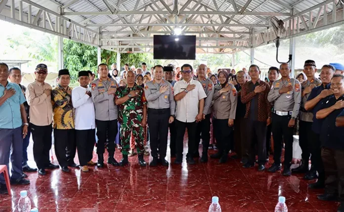Masyarakat Jermal 15 Curhat Masalah Lingkungan Bersama Kapolrestabes Medan