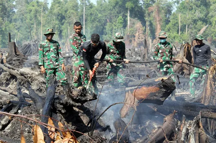 Pemadaman Karhutla di Aceh Selatan Memasuki Hari ke-3, Tim Gabungan TNI Terobos Titik Api